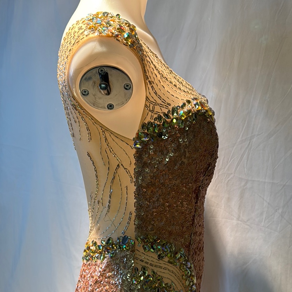 Elegant Sequin One-Shoulder Gown - Picture 10 of 15